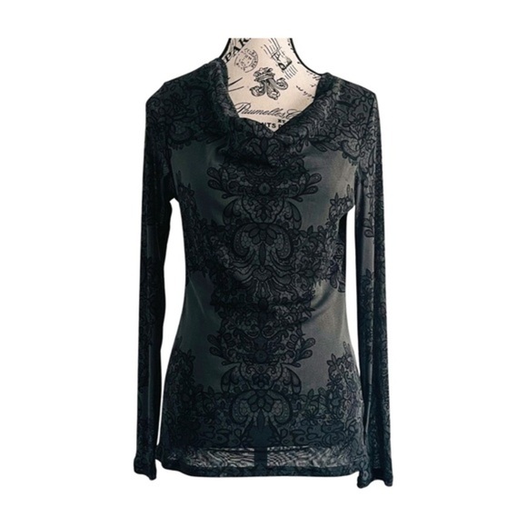 Elegant Black Lace Long Sleeve Top - Picture 1 of 6